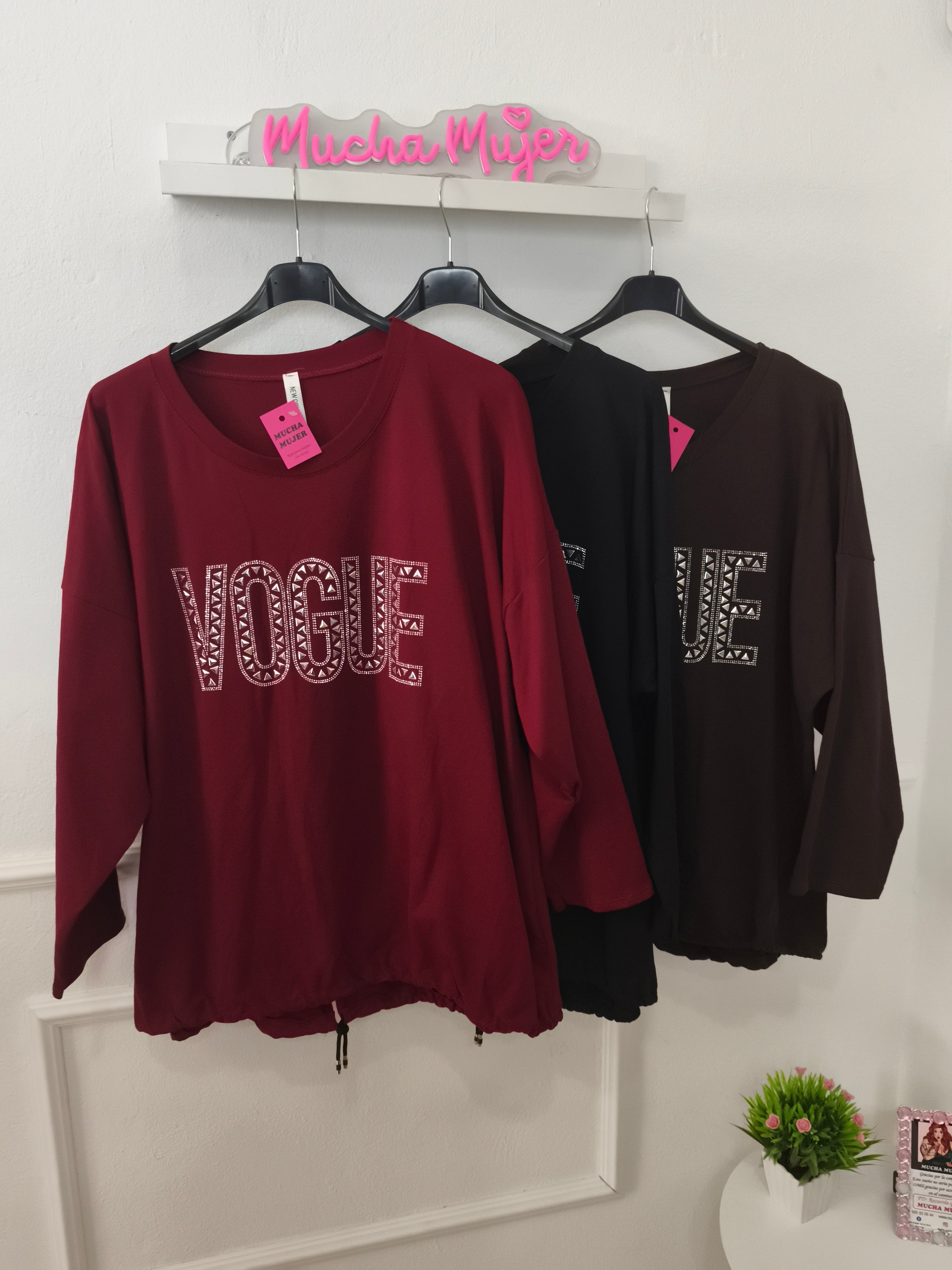 Camiseta Vogue